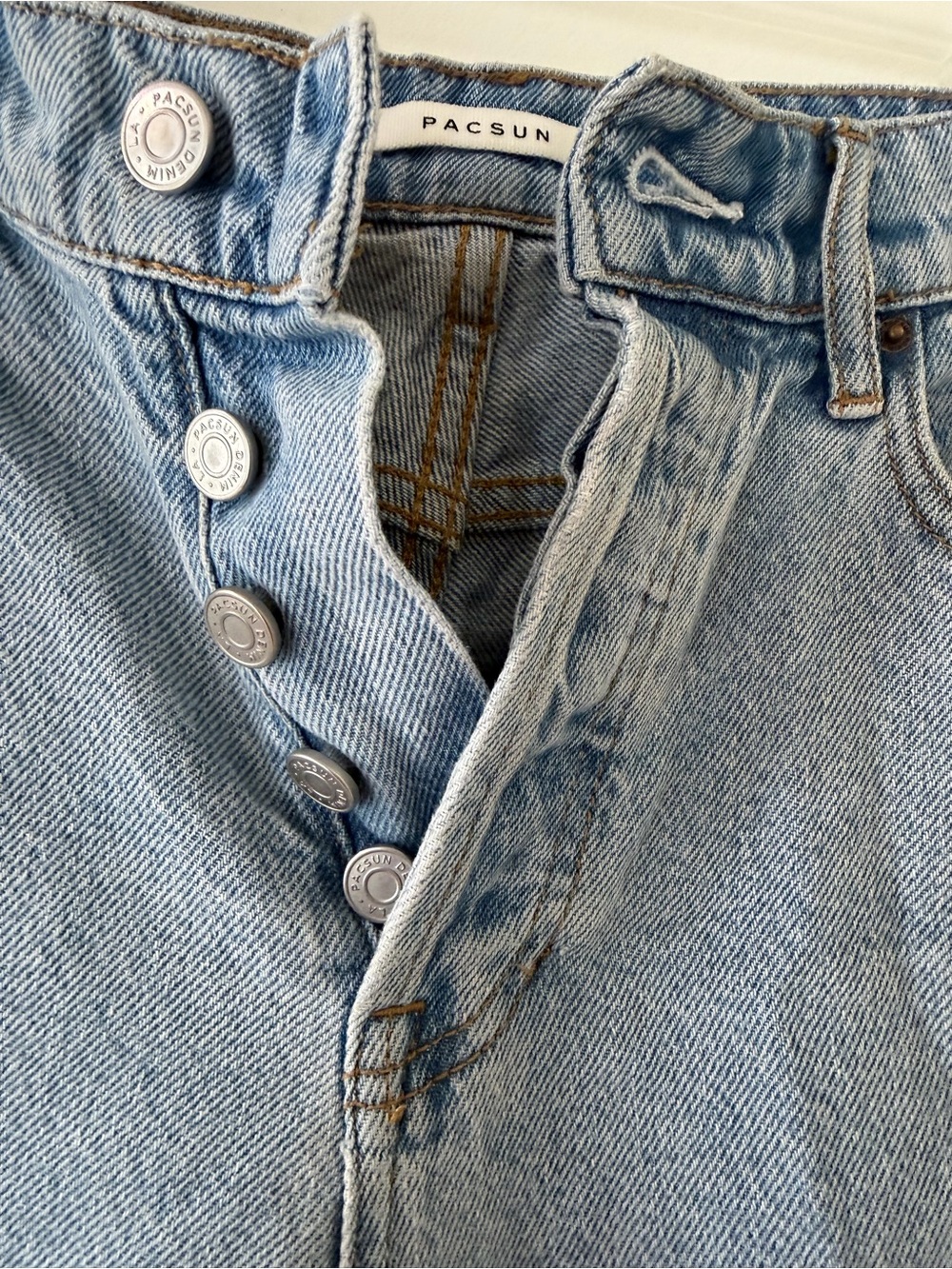 PacSun Boyfriend Jeans Women 25 Blue Like New Distressed High Rise Button Fly - Picture 2 of 5